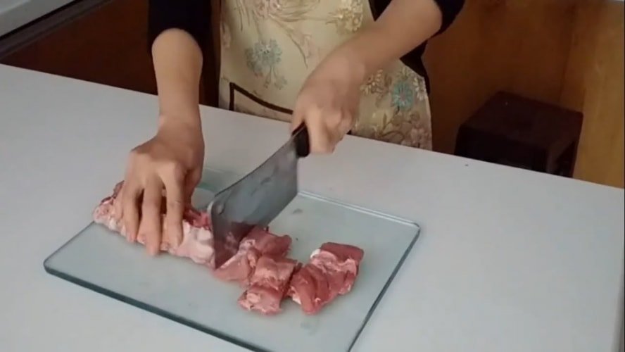 thớt kính cường lực